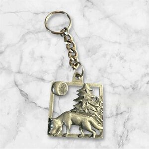 Vintage 1996 Seagull Canada pewter wolf in the woods square keychain